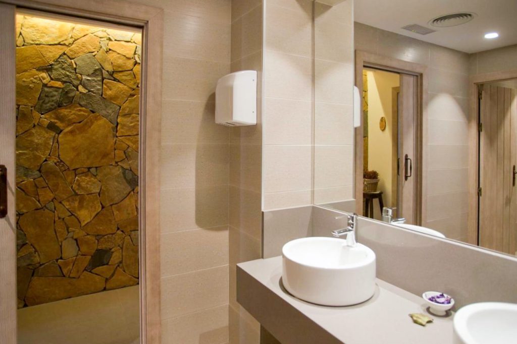 hotel-victor-restaurant1 hotel-victor-restaurant1